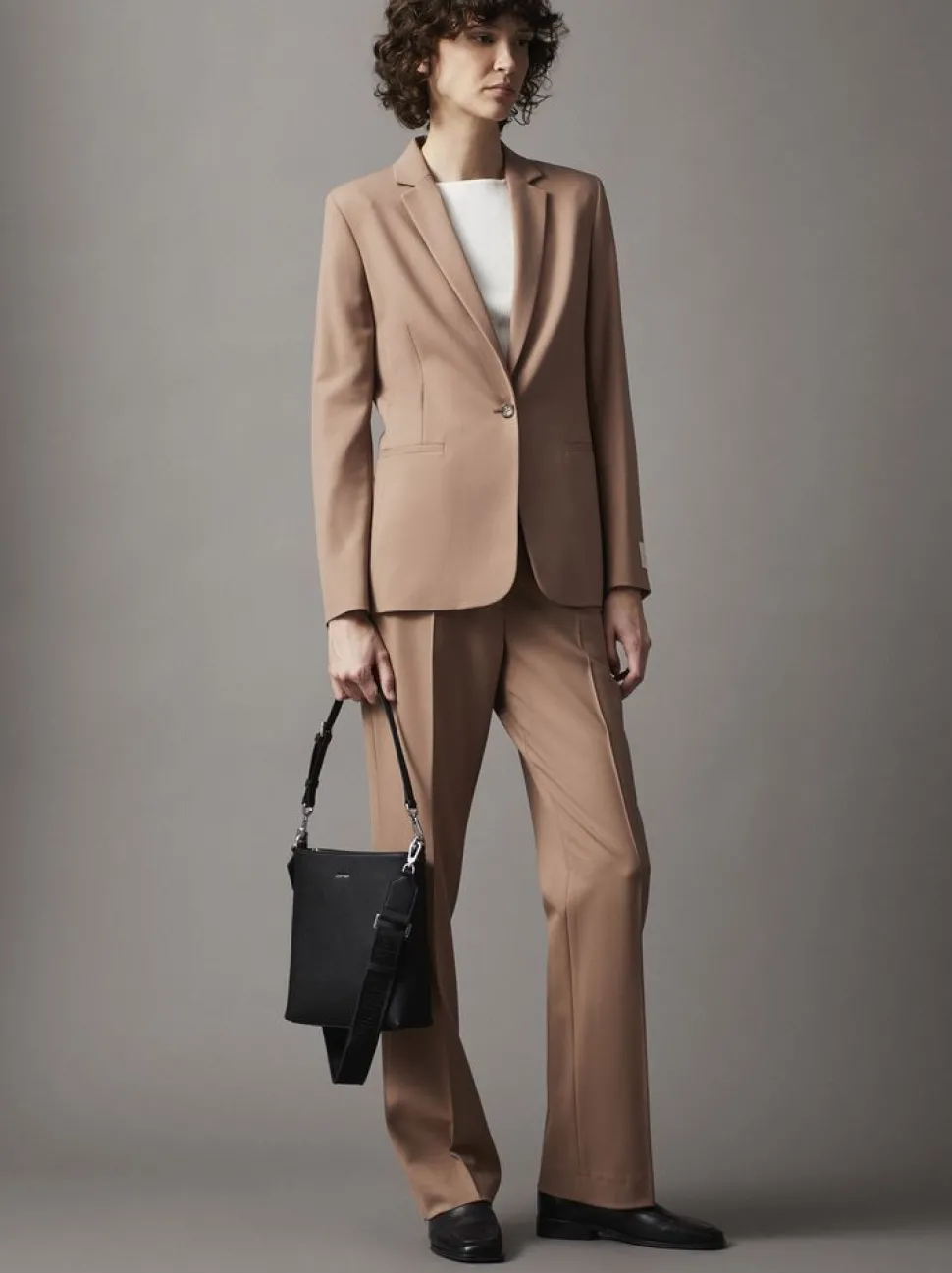 borsa_a_secchiello_calvin_klein_nera_8.webp Cheap Calvin Klein Borsa a secchiello Nera