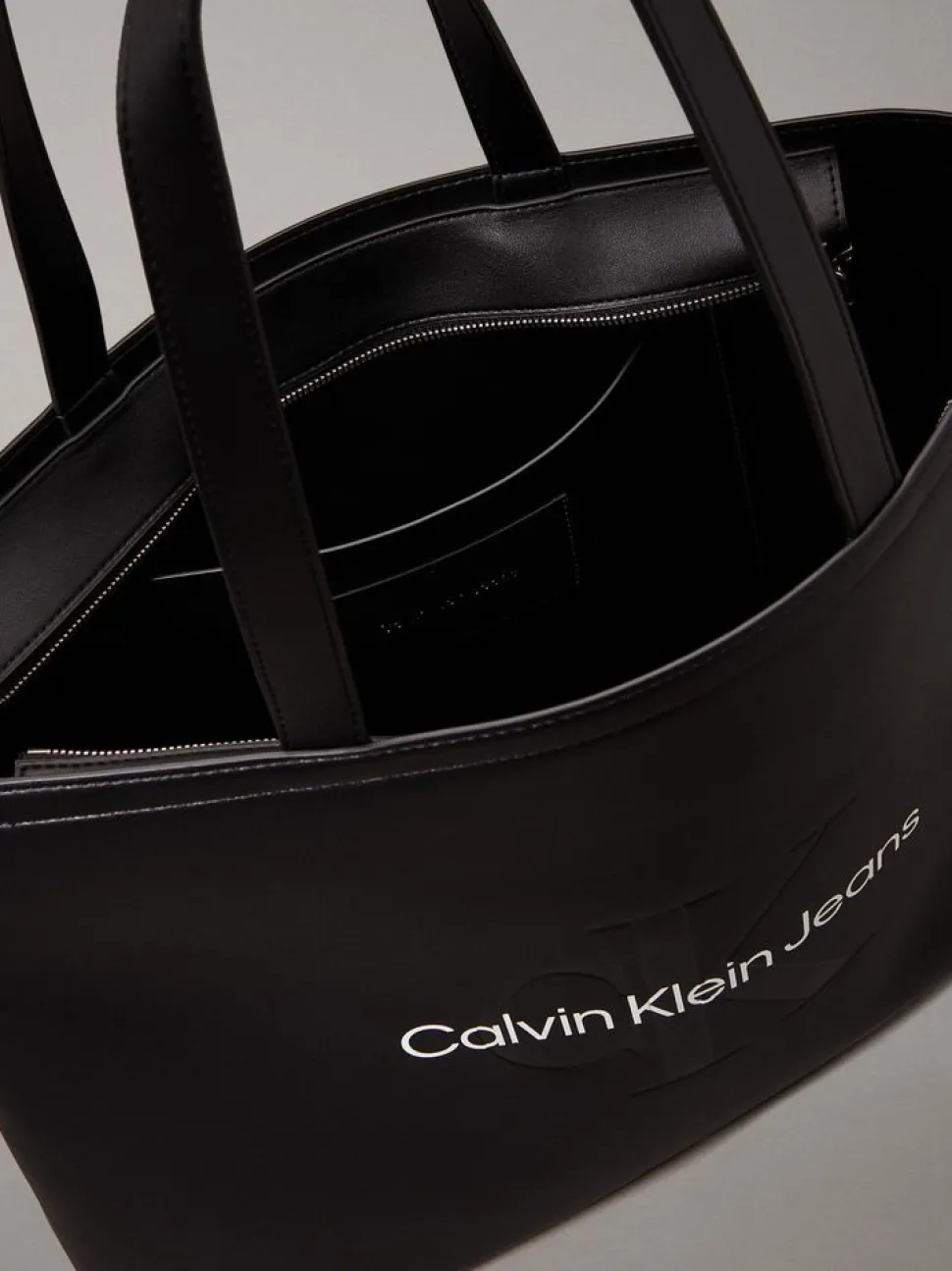 borsa_a_spalla_calvin_klein_nera_5-1.webp Discount Calvin Klein Borsa a spalla Nera Nero