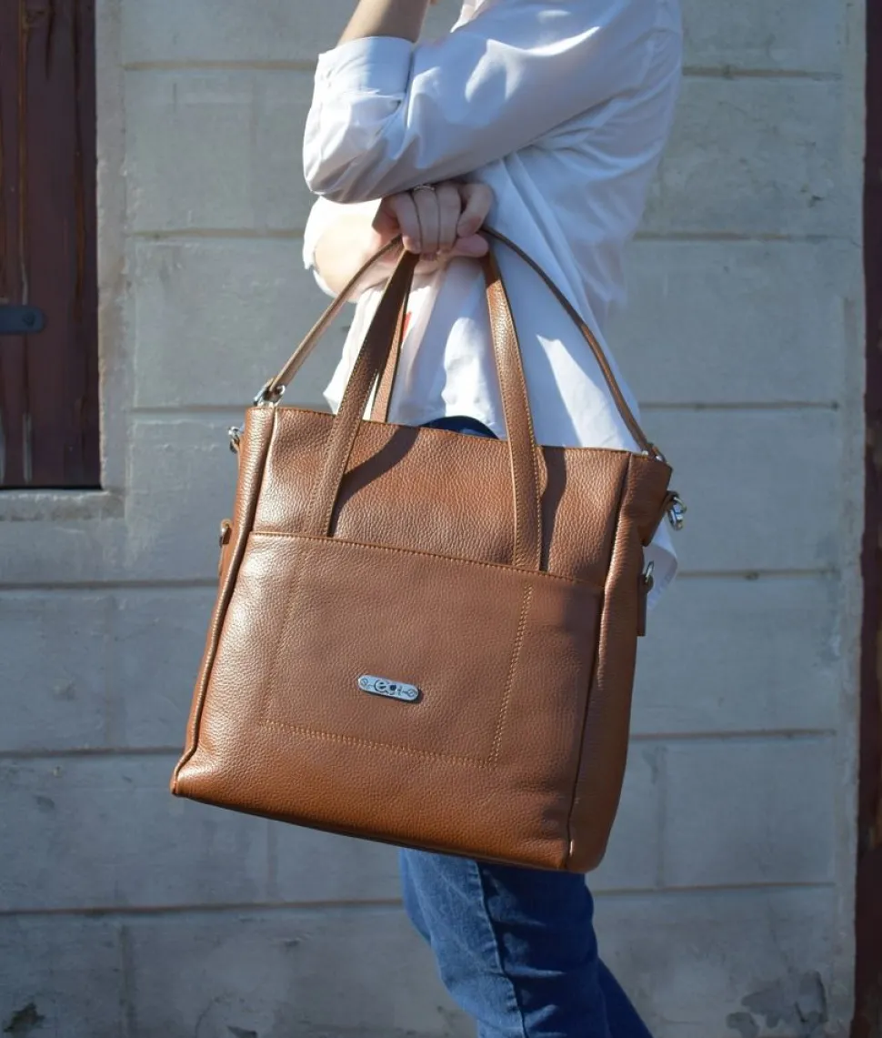 borsa_a_spalla_e_tracolla_ec_venezia__cuoio_5.webp Outlet Emporio Cattani Borsa a spalla e tracolla EC Venezia 02 Cuoio