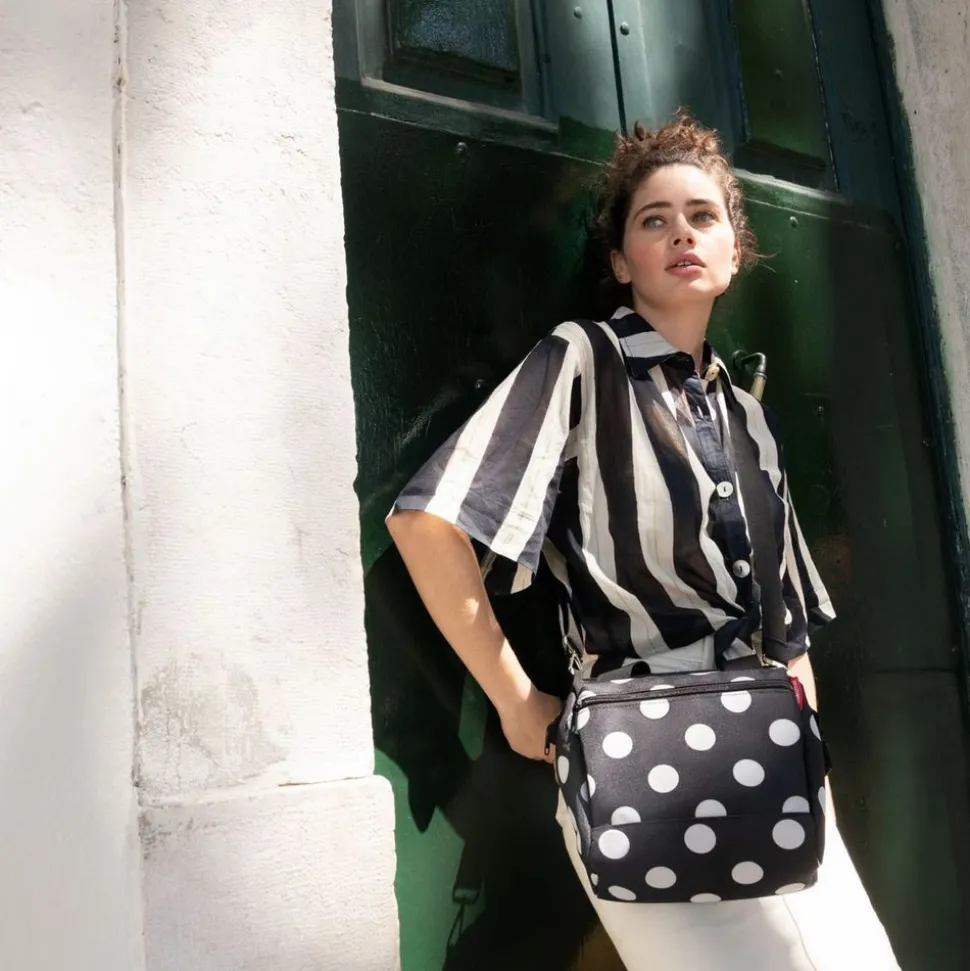 borsa_donna_reisenthel_allrounder_cross_dots_white_5.webp Shop Reisenthel Borsa donna allrounder cross Dots White DotsWhite