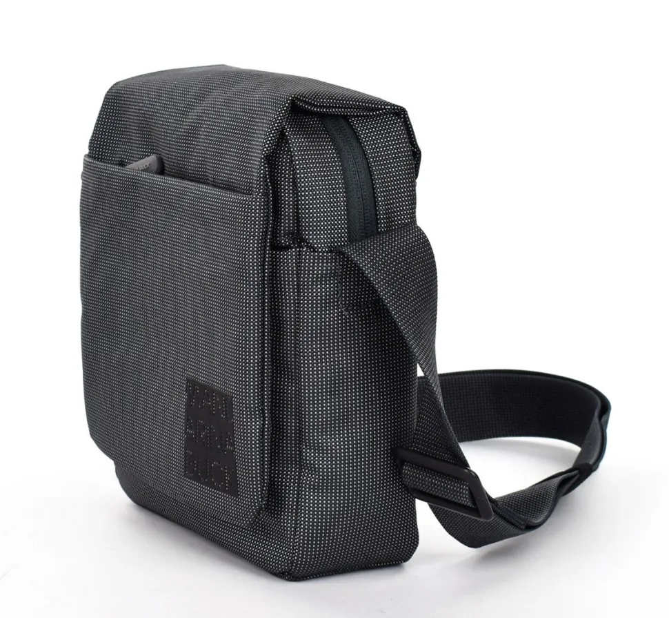borsa_uomo_mandarina_duck_district_pt_steel_3.webp New Mandarina Duck Borsa uomo District PT04 Steel