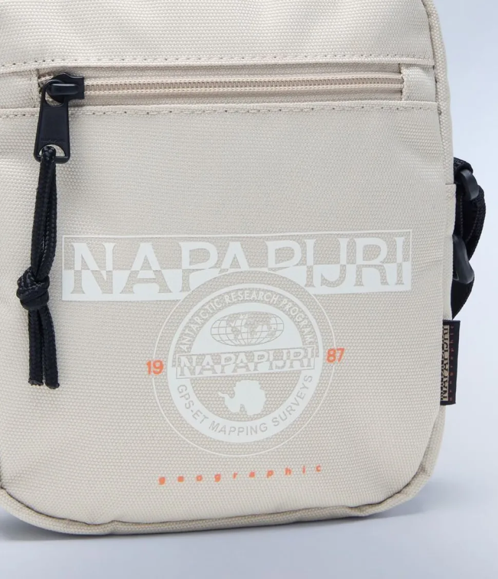 borsa_uomo_napapijri_boussine_beige_silver_3.webp Cheap Napapijri Borsa uomo Boussine Beige Silver BeigeSilver