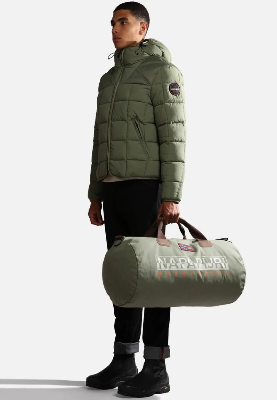 borsone_napapijri_bering_green_lichen_2.webp Fashion Napapijri Borsone Bering Green Lichen GreenLichen