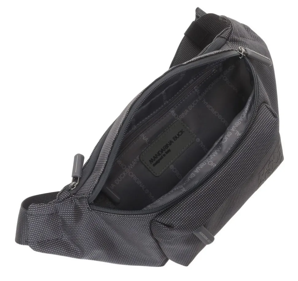 marsupio_mandarina_duck_district_pm_steel_3.webp New Mandarina Duck Marsupio District PM01 Steel