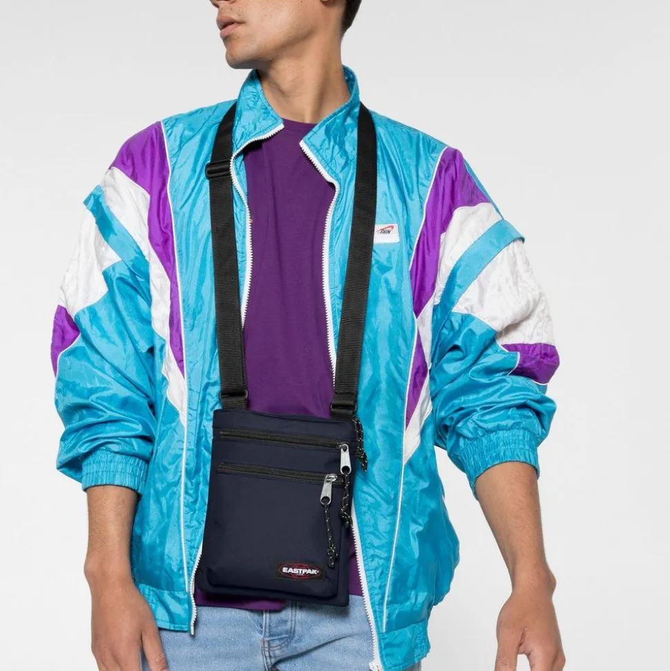 tracolla_borsa_uomo_eastpak_rusher_ultra_marine_3.webp Outlet Eastpak Tracolla borsa uomo Rusher Ultra Marine UltraMarine