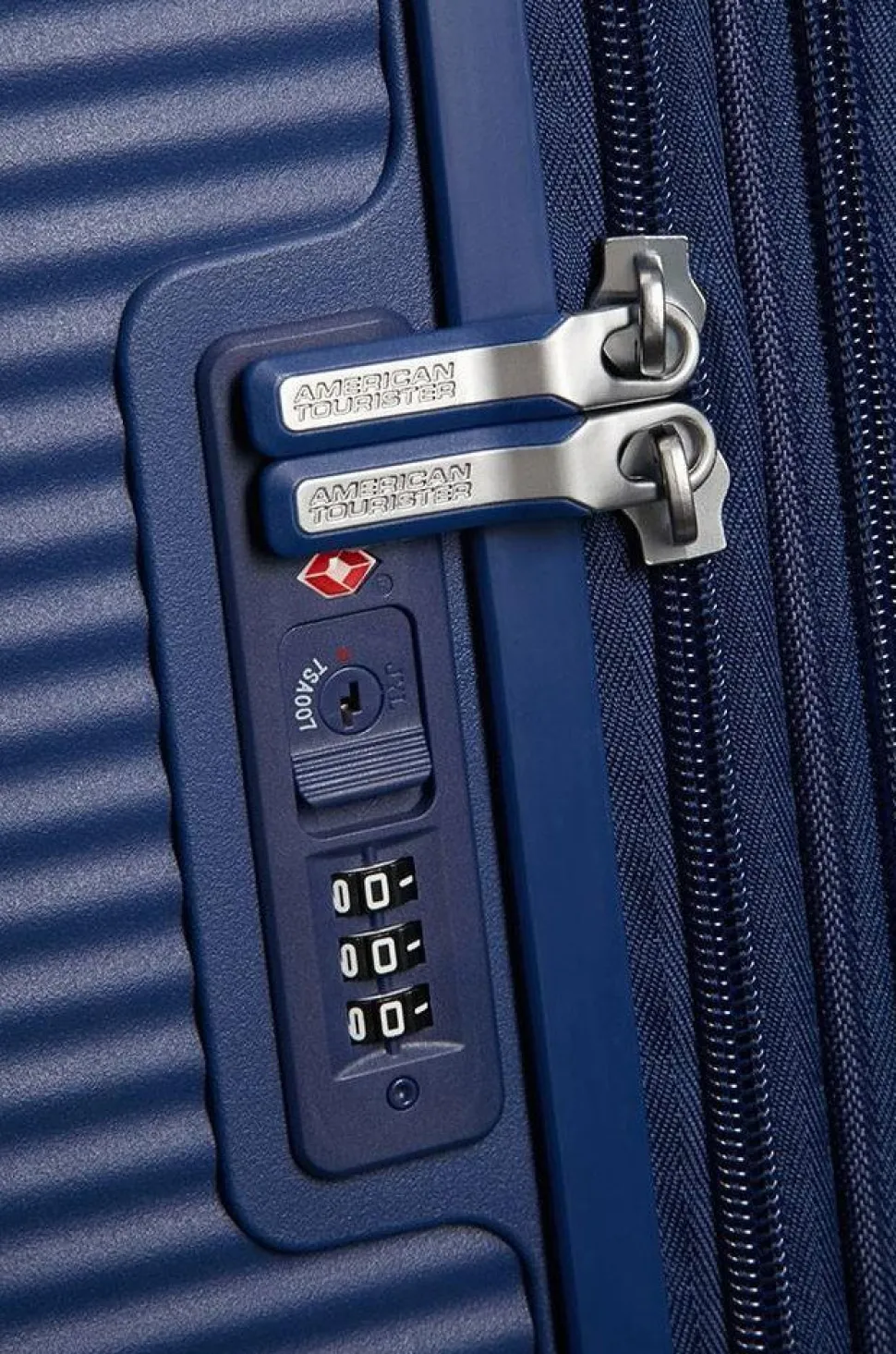 trolley_espandibile_american_tourister_soundbox_cm_midnight_navy_2.webp Cheap American Tourister Trolley espandibile Soundbox 77cm Midnight Navy MidnightNavy