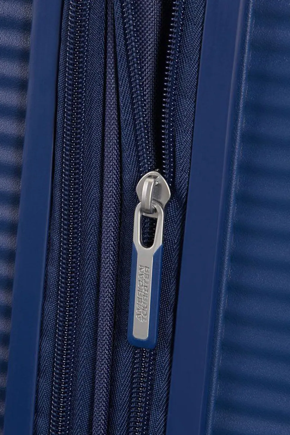 trolley_espandibile_american_tourister_soundbox_cm_midnight_navy_3-1.webp Cheap American Tourister Trolley espandibile Soundbox 67cm Midnight Navy MidnightNavy